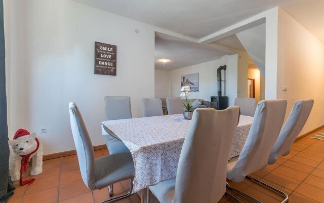 Awesome Home in Sukosan With 4 Bedrooms and Wifi