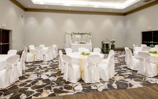 Coast Chilliwack Hotel by APA