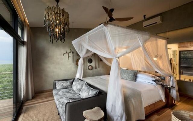 Bumi Hills Safari Lodge