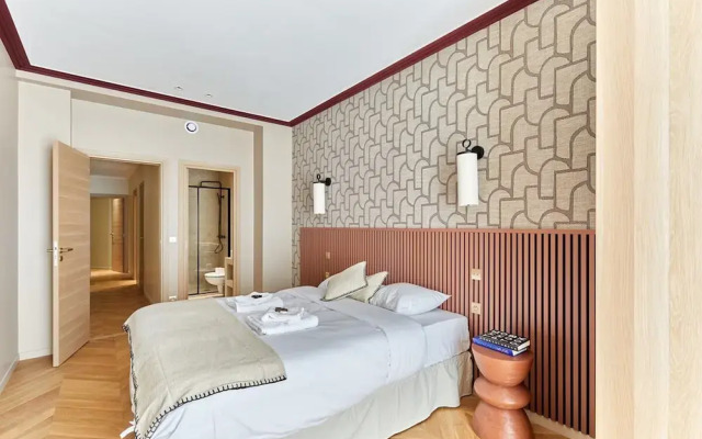 Incredible AC Apartment 3 Bedrooms Center of Paris