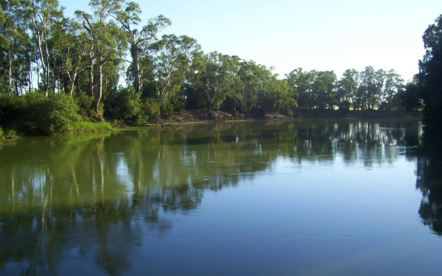 Murray Waters Motor Inn & Apartments