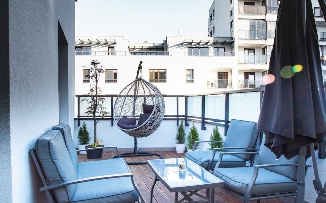 Mokotów Premium Apartment with Terrace