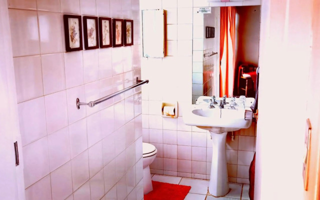 Die Gastehuis/The Guesthouse