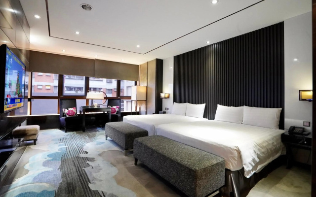 Puli Ease Hotel