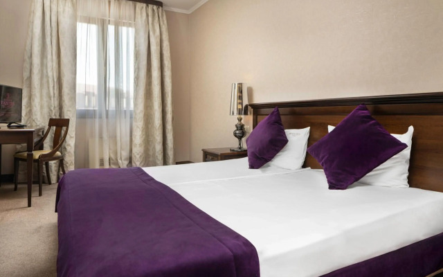 Yantra Grand Hotel -Sharlopov Hotels