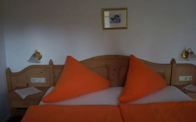 Bader Modern Retreat