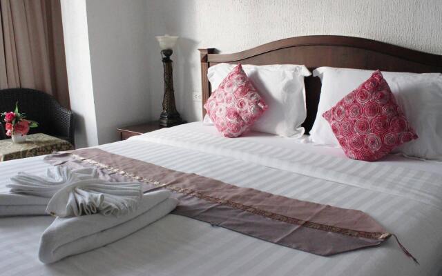 Pimnarah Suites Privileged Service Apartment