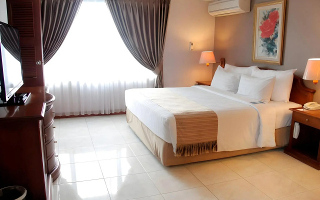 Blue Sky Hotel