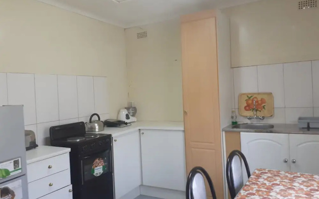 Beautiful 2-bedroomed Guest Cottage in Harare