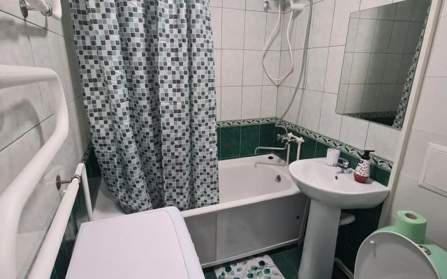 Apartment On Amurskiy Bulvar 35