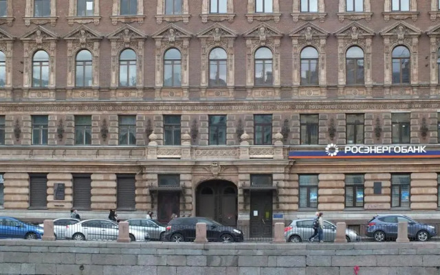 V on the Fontanka