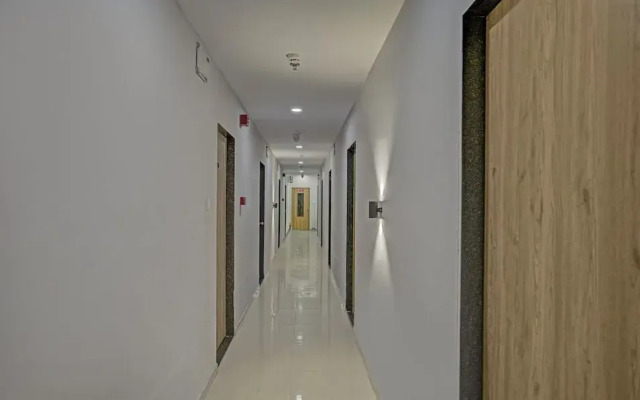 Itsy Hotels Natasha, Vesu, Surat