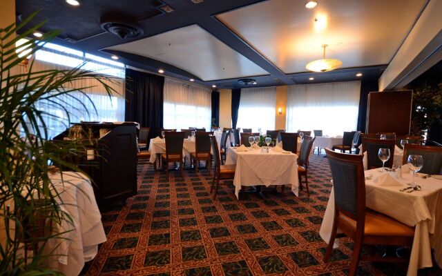 Armon Plaza Montreal Airport