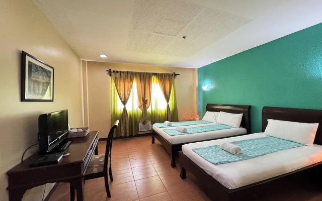 Ovemar Resort Hotel Near Vigan
