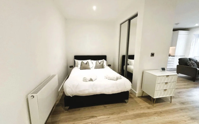 Cozy Studio in Solihull - NEC or Airport