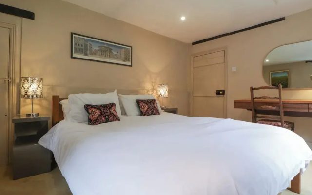 Danby Lodge