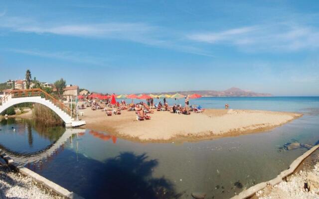 Asterias Studios Apartments