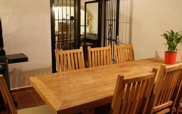 Villa up to 8 sleeps 4 bedrms 2