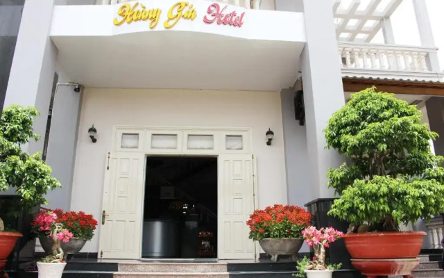Quyet Thang Hotel & Beach