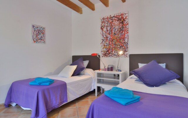 Mallorca Town House with Pool Beaches 20 Mints