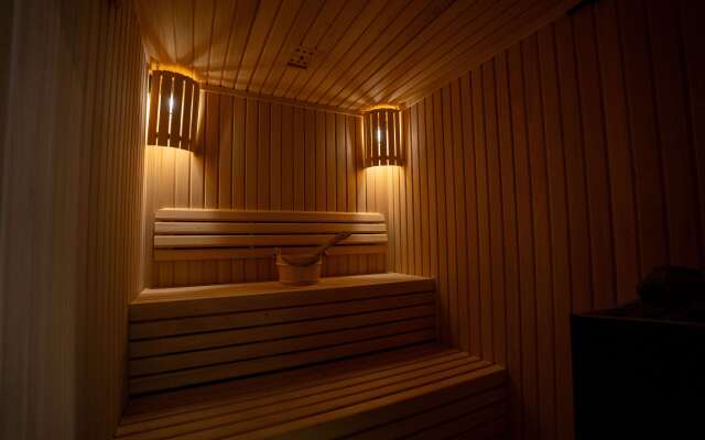 Best Western Plus Danat Almansak Hotel