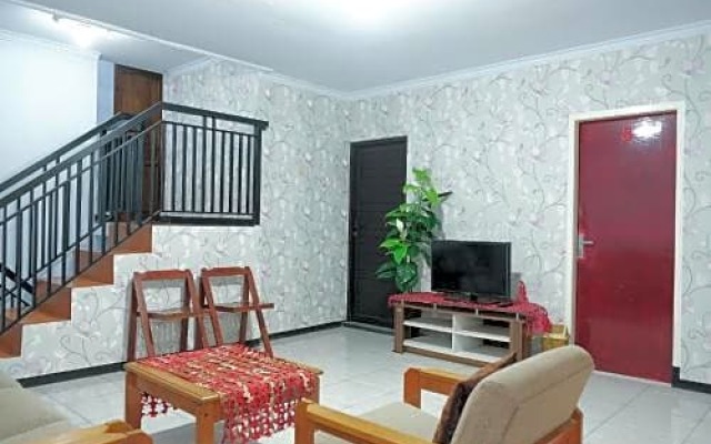 OYO 1380 Velodrome Family House Syariah