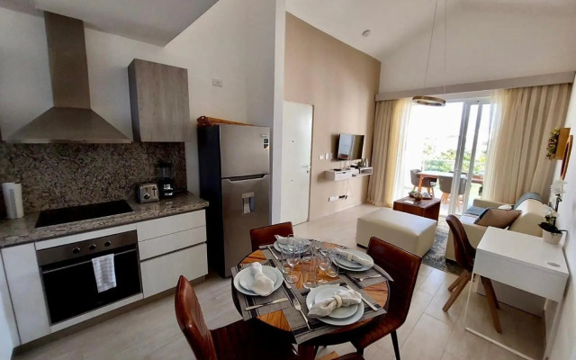 Unique Pool & Golf view retreat 1BR at Cana Pearl