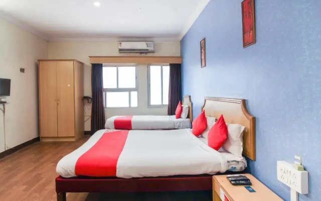 OYO 12237 Luxury Villas