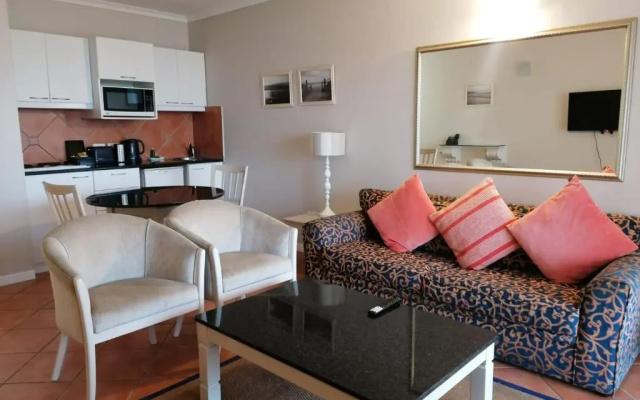 Leisure Bay Apartments