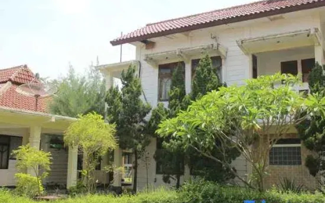 Guest House Eboni Madiun