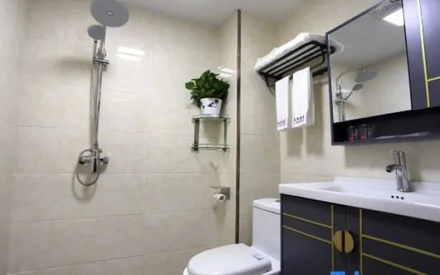 Yining Yimu Business Hotel – Bathroom – Yining