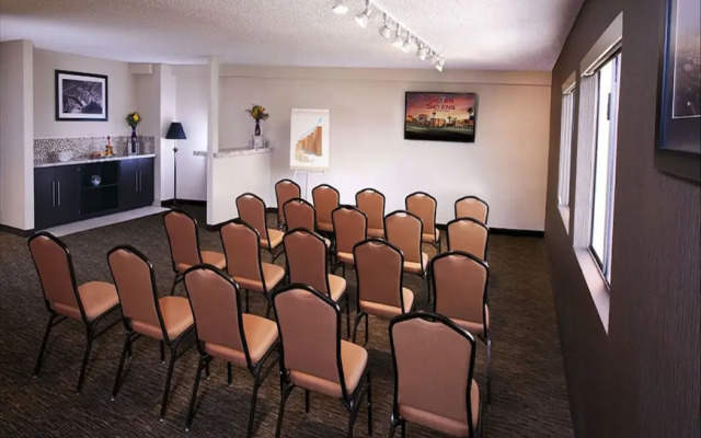 Silver Sevens Hotel & Casino