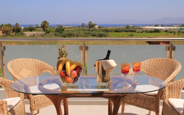 "xenos Villa 1 With Private Swimming Pool, Near The Sea"