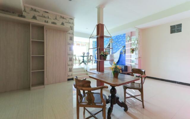 Lavender Hostel