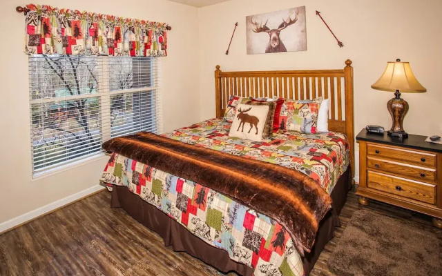 Cedar Lodge 403