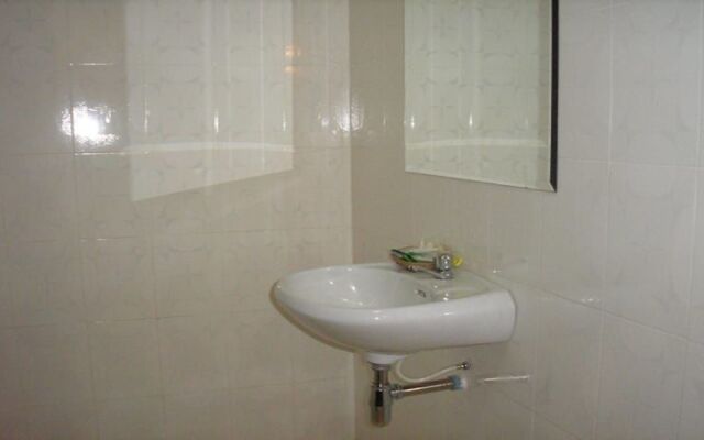 Vanne Hotel