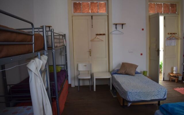Hostel La Casa Encantada