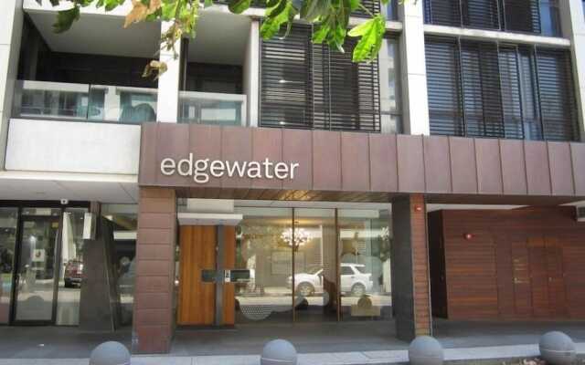 Edgewater 208