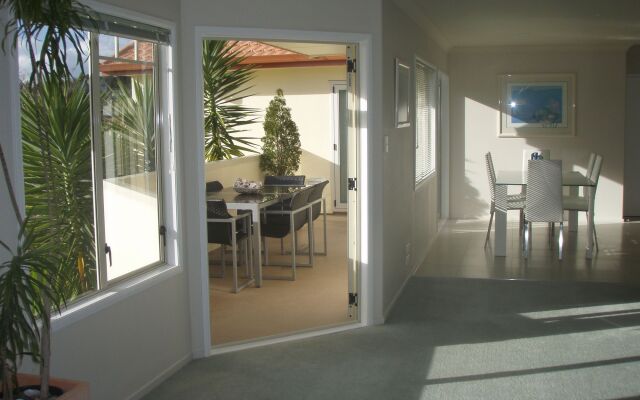 Seascape Villa Bed & Breakfast