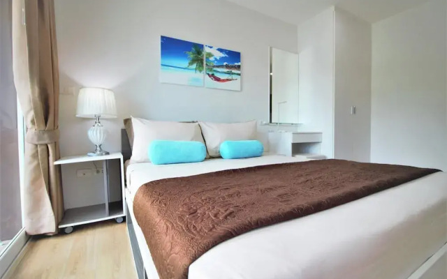 A713 Discount Rooftop Pool Cable TV Kitchen Aircon