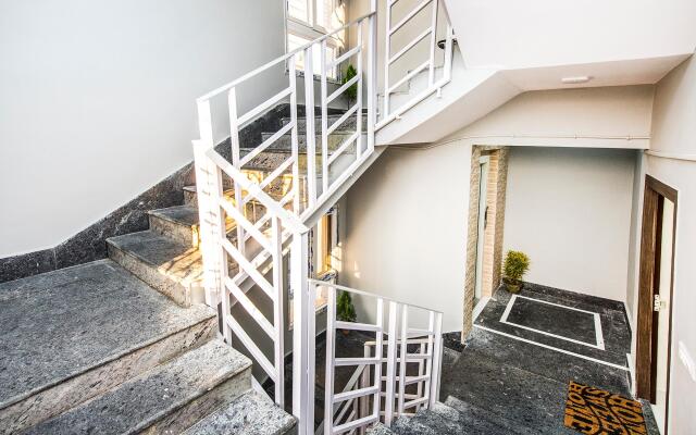 FabHotel Kolkata Residency