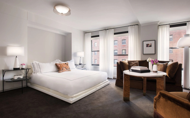 The Talbott, Autograph Collection