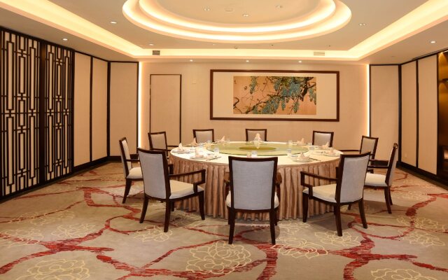 Guangdong Hotel-Free Shuttle & Registration Counter Service during Canton Fair