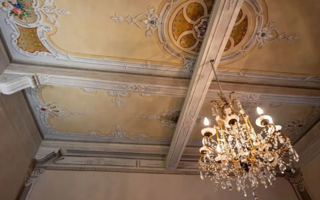 Tuscan Palace - Avignonesi