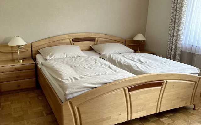 Apartment With 2 Rooms in Lirstal