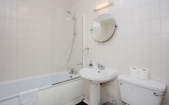 Bright, Modern 2 Bed in Maida Vale