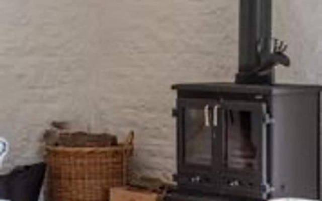 Beautiful Barn Conversion With Wood-burning Stove