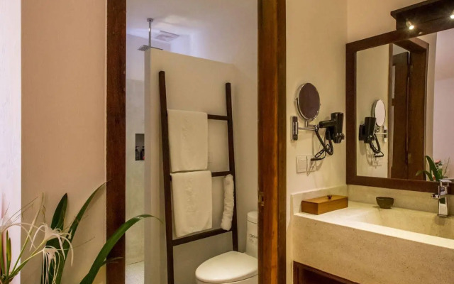 VMANSION Boutique Hotel