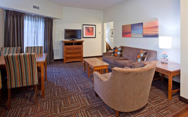 Staybridge Suites Minneapolis-Bloomington, an IHG Hotel