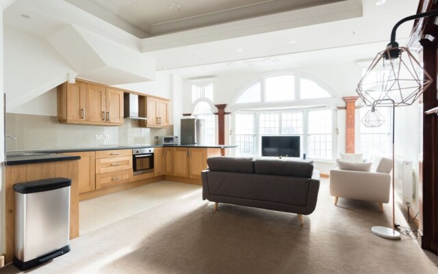 Spacious 3 bed apartment in Bristol City Centre